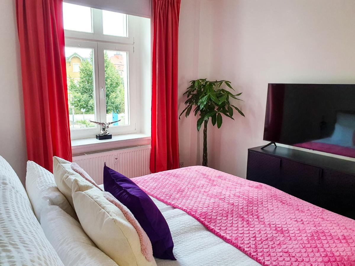 Pb Ferienwohnungen - Fewo 6 - Stilvoll Eingerichtetes Apartment Im Herzen Senftenbergs ภายนอก รูปภาพ